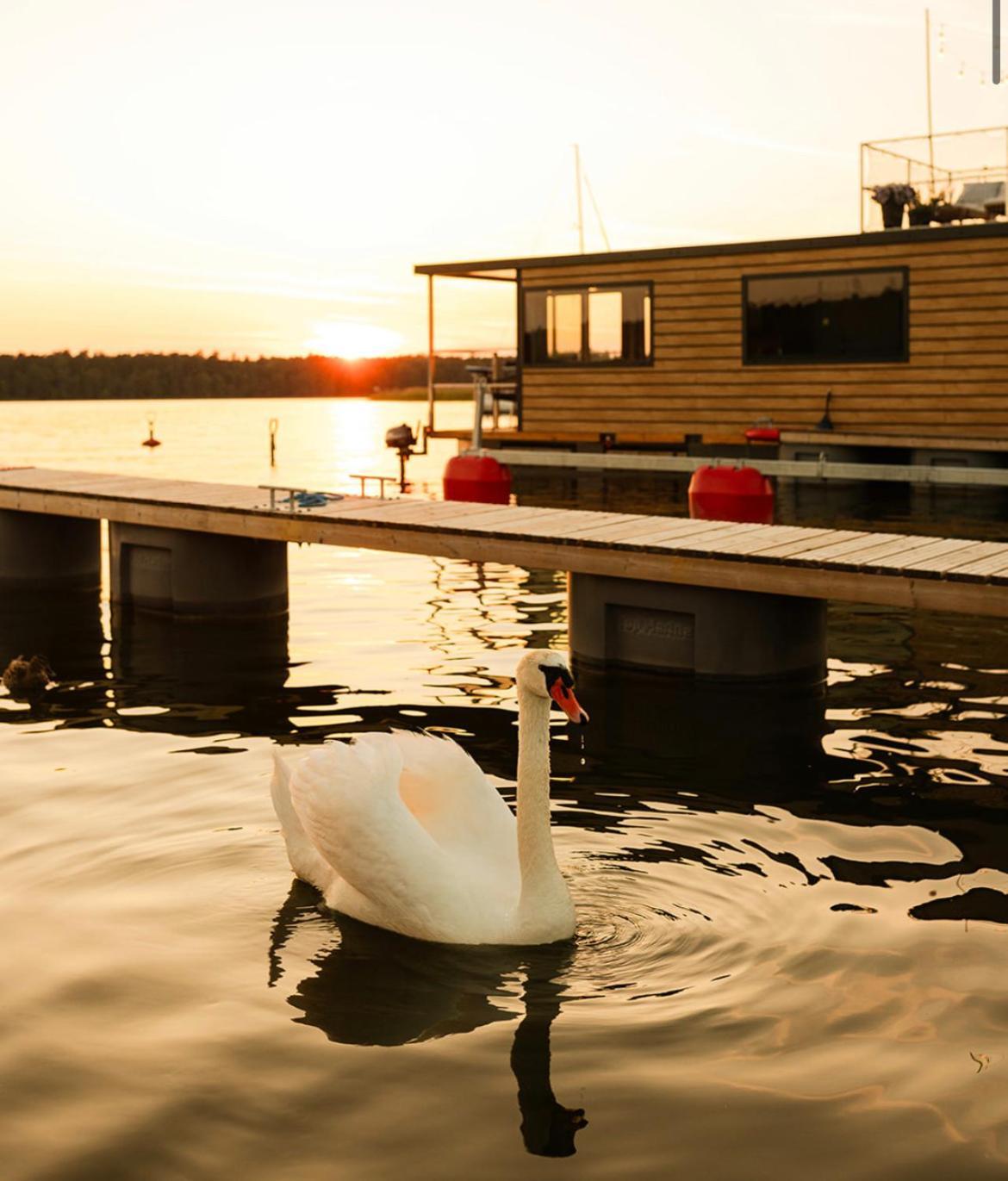 Domek Na Wodzie - Houseboat -Sauna, Taras Na Dachu, Dwie Sypialnie Mikolajki (Mragowo) Exterior photo