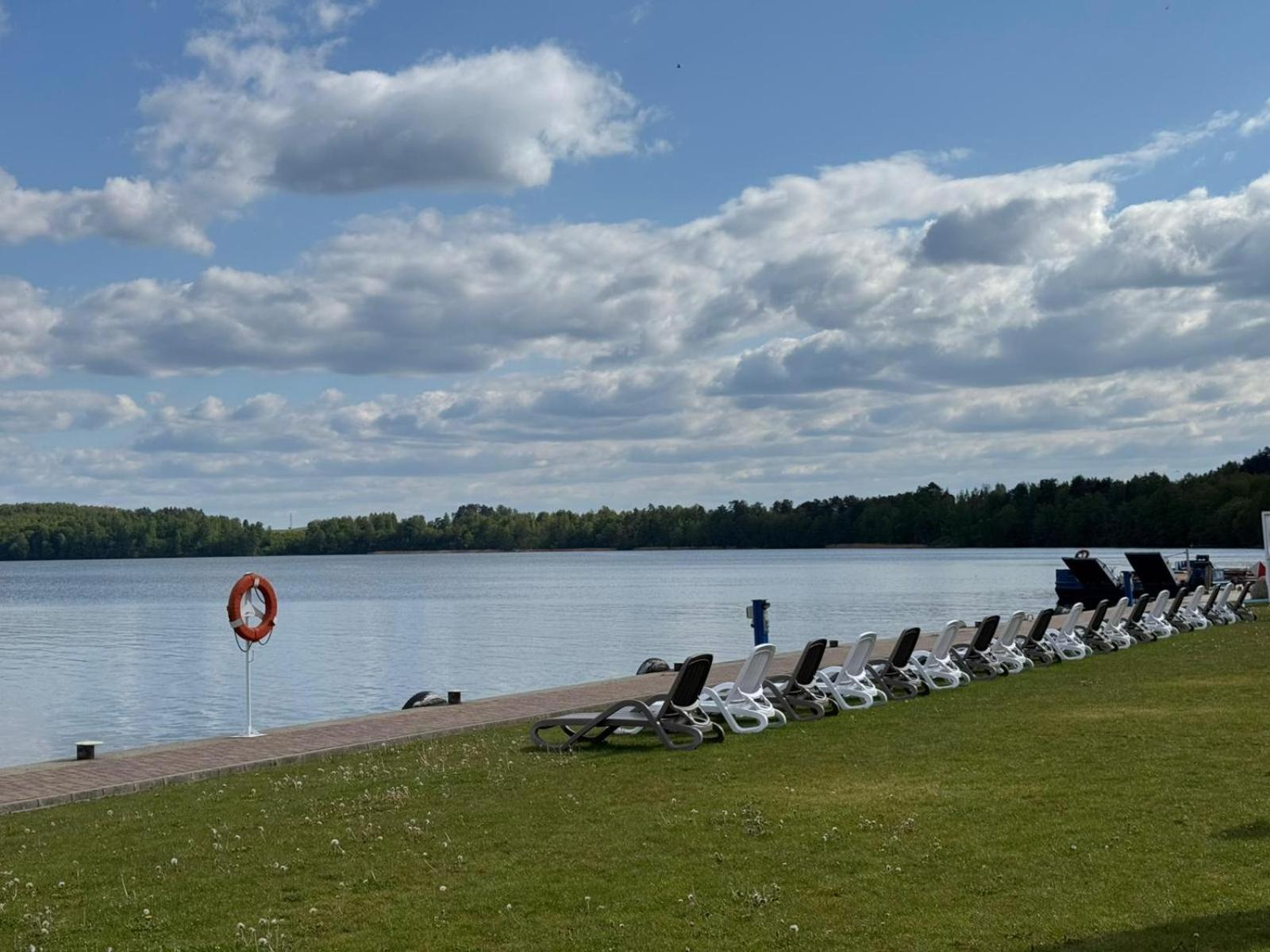 Domek Na Wodzie - Houseboat -Sauna, Taras Na Dachu, Dwie Sypialnie Mikolajki (Mragowo) Exterior photo