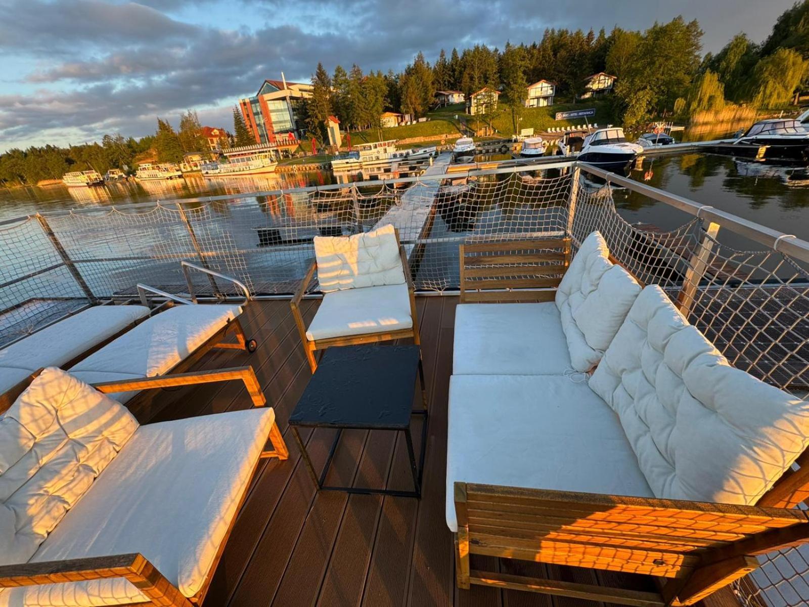 Domek Na Wodzie - Houseboat -Sauna, Taras Na Dachu, Dwie Sypialnie Mikolajki (Mragowo) Exterior photo